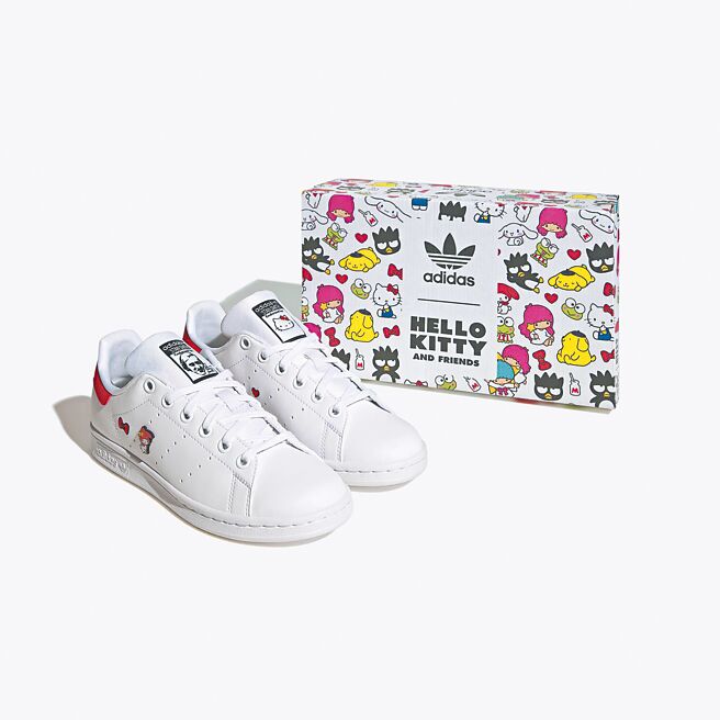 adidas originals HELLO KITTY×STAN SMITH经典鞋，2990元。（adidas originals提供）