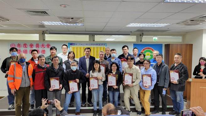 台北市劳动局希望透过多元降灾的方式，有效维护工作者生命安全及权益，以求减少职业灾害发生。（北市劳动局提供）