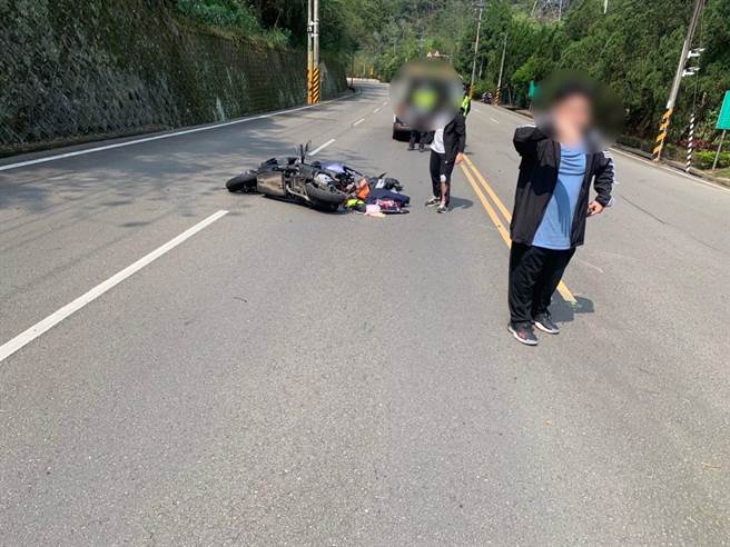 雙方雖然有多處擦挫傷，所幸都並無大礙。（民眾提供／李京昇苗栗傳真）