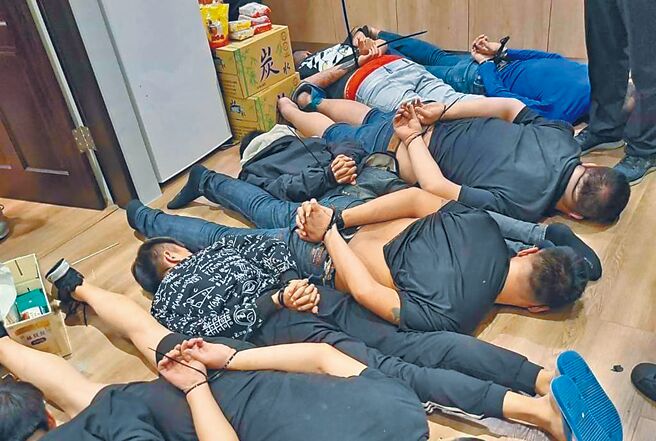 去年11月初爆发的「台版柬埔寨案」震惊社会，诈欺集团囚虐人头户令人髮指，法务部也研拟修法重惩。（本报资料照片）