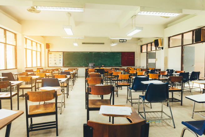 12年國教新課綱難減課業壓力！ 44.5％台灣學童認為課業壓力大。（達志影像／shutterstock提供）