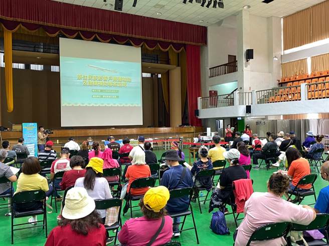 原民局前2年针对航空城搬迁户族人，举行相关补助权益说明会。（原民局提供／蔡明亘桃园传真）