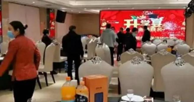 大陸一名14歲少年被保送清華大學，辦了升學宴才發現是一場騙局。（圖／翻攝自微博）