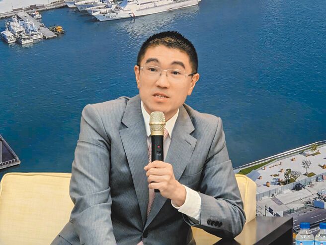 基隆護海公投案，基隆市長謝國樑（見圖）與內政部長林右昌駁火，謝3日透過市府發言人表示，林漠視基隆市民實現地方公投權利，令人感到遺憾。（張志康攝）