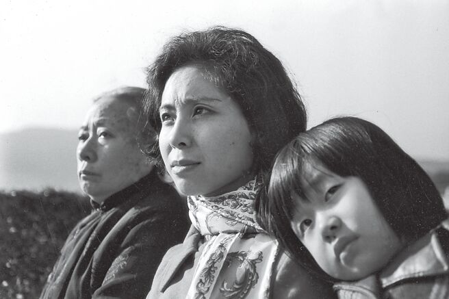 庄灵，〈三代〉，1971。（成大艺术中心提供）