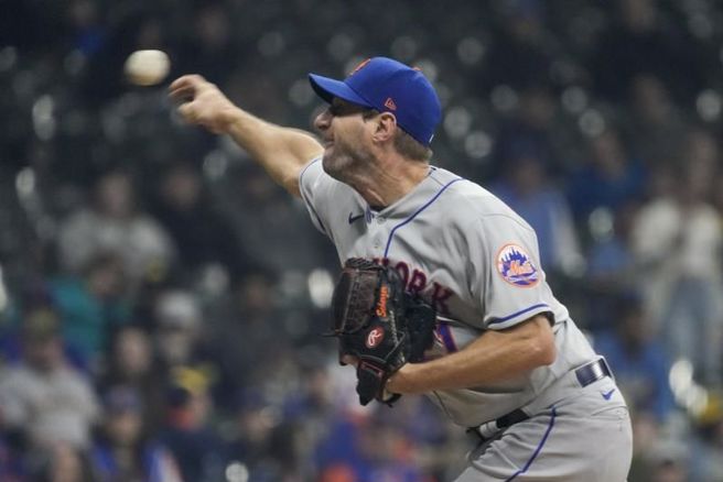 大都会先发投手薛尔瑟连挨3轰吞下败投。（美联社）