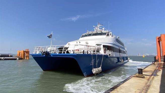 针对陆方扬言将对两岸直航货船、小三通客货船实施现场检查，陆委会表达强烈不满及严正抗议。（本报资料照）