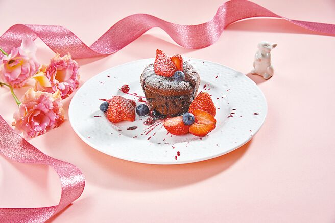 微风南山Trine＆Zen女神限定法式熔岩巧克力，推荐价260元。（微风提供）