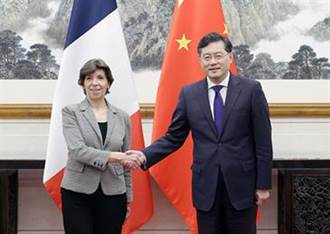 秦剛會見法國外長科隆納 提升全面戰略夥伴關係