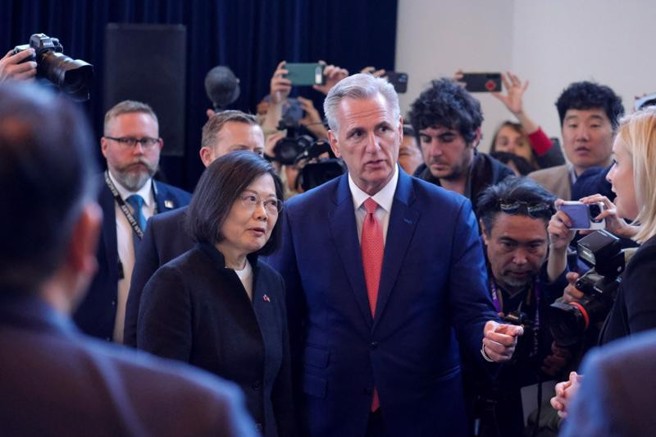 蔡英文和麦卡锡等美跨党派议员，进行歷史性会谈（路透）