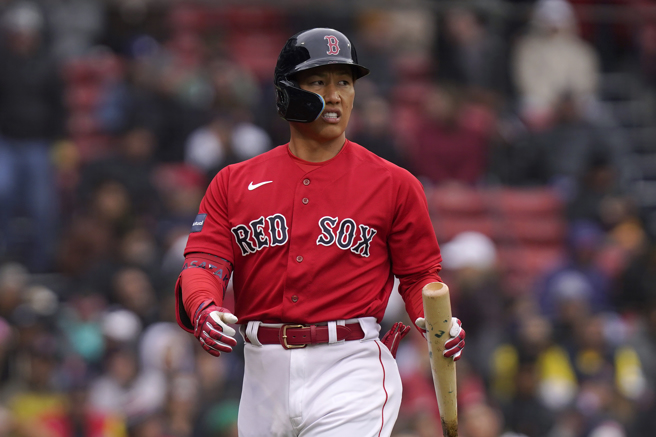 吉田正尚处在连续12打席没有安打的小低潮。（美联社）