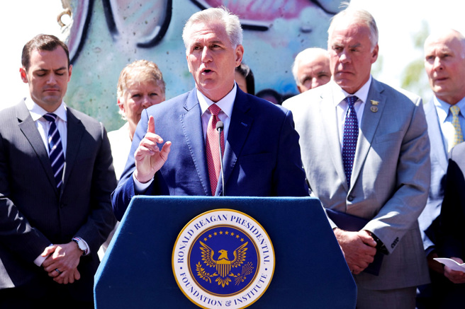 美国眾议院议长麦卡锡（Kevin McCarthy）5日与蔡英文总统一行人会面，他会后在跨党派议员记者会上强调，蔡麦会无意升级美陆衝突。（图／路透社）