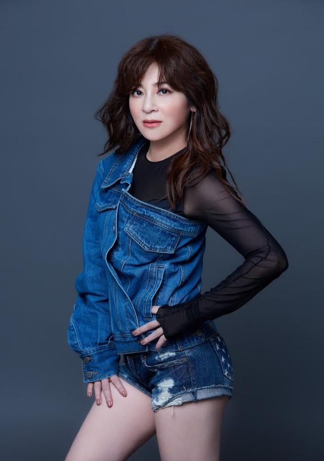 「真爱秀．蓝宝石大歌厅」演唱会主持人王彩桦(高雄市文化局提供)
