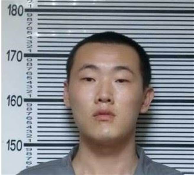 警方公布姜姓受刑人照片，全台警方协寻中，呼吁若有发现此人，可直接拨打110报案。（摘自刑事局网站）