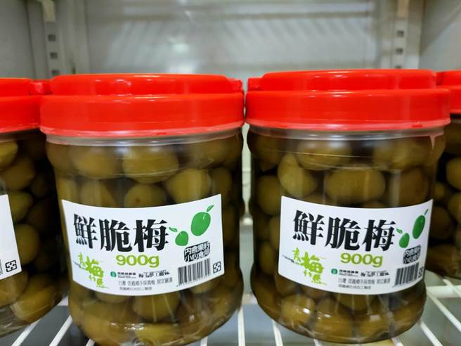 青梅收購價調漲，脆梅售價也微幅調漲約2成。（信義鄉農會提供／楊靜茹南投傳真）