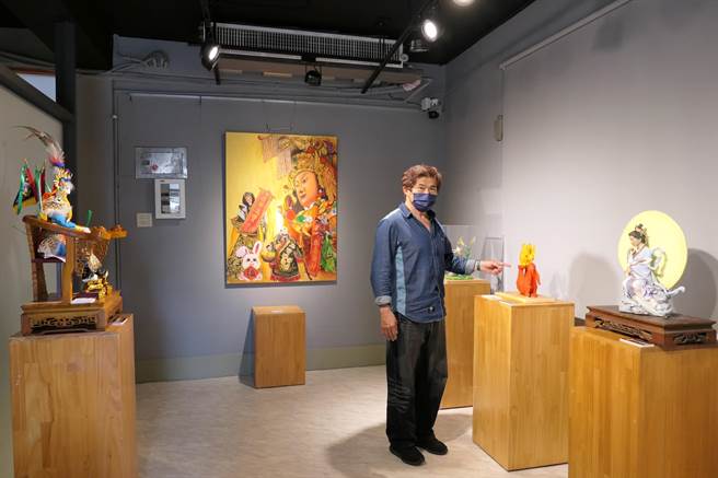 全台29名工艺师献艺，云林县北港工艺坊兔年联展开跑。（张朝欣摄）