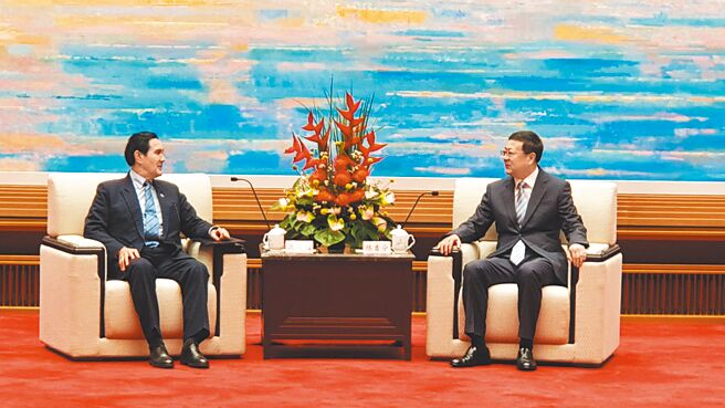 前总统马英九率团访大陆，4月5日傍晚会见上海市委书记陈吉寧。（蓝孝威摄）