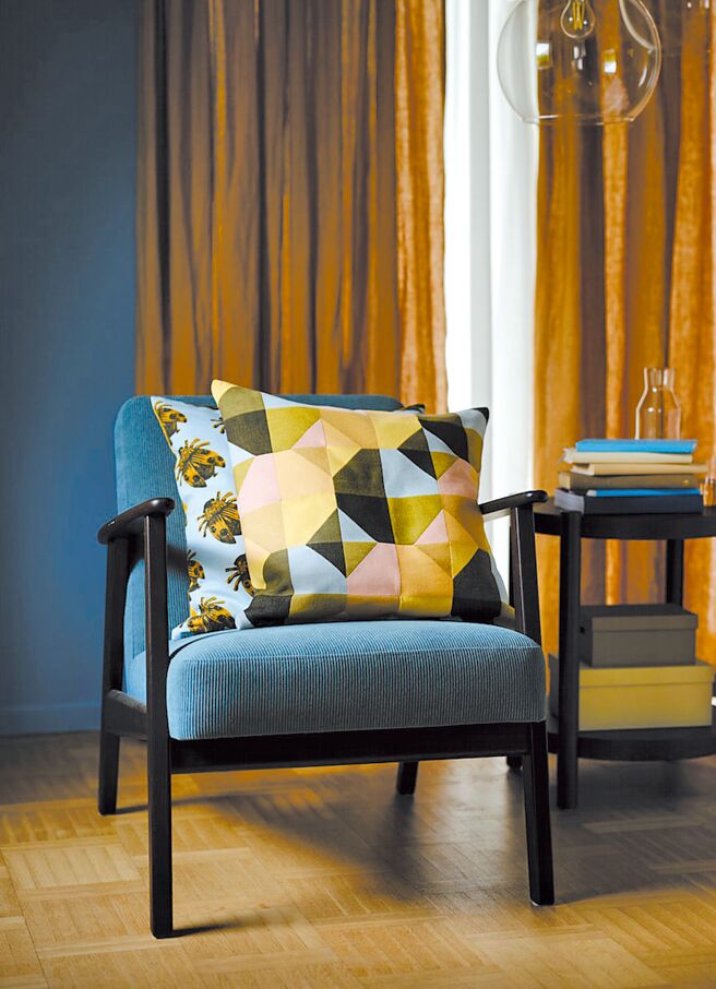 IKEA SVARTHO靠枕套，50x50公分，原价399元，特价339元。（IKEA提供）