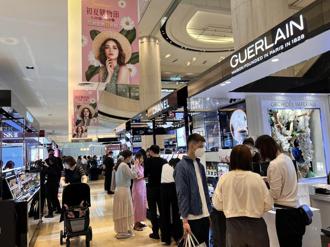 台中新光三越購物節首日締造3.3億業績 創22年來單日新高