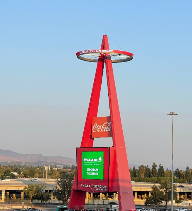 長榮與天使的合作，拜大谷翔平所賜，曝光率暴增。（長榮航提供）