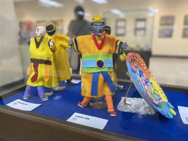 归仁区10校携手举办的「艺飨归仁」创意联展今天开幕。(曹婷婷摄)