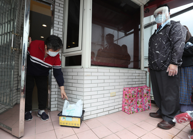 解隔离再放宽，住院者符合「这些条件」可提前解隔。（本报系资料照）