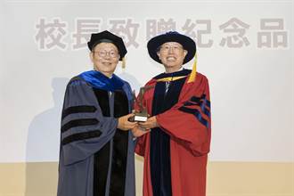 劉揚偉獲頒陽明交大頒名譽雙博士學位