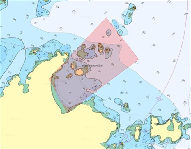 大陆福建海事局宣布福州、平潭两海域今起不定期实弹射击训练。图为福建平潭长江澳附近海域开展实弹射击训练区域，禁止一切船舶驶入。（观察者网）