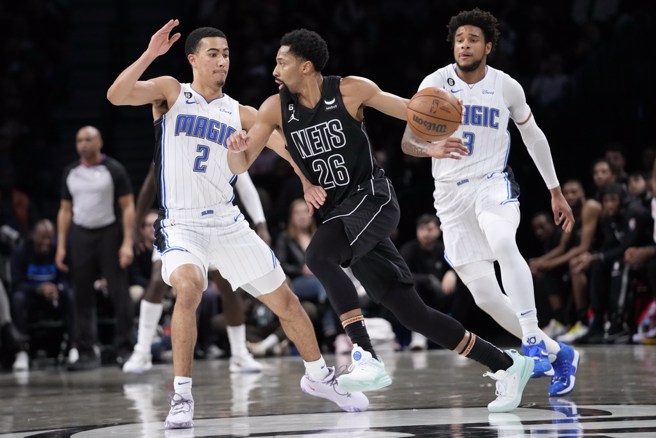 NBA篮网横扫魔术确保东区第6晋级热火将打附加赛