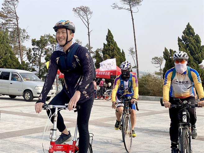 金门县政府期盼藉由「运动i台湾2.0」计画，拓展更多运动人口，鼓励民眾踊跃出门运动。(图／金门县教育处提供)