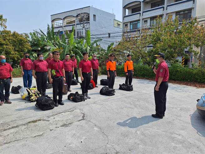 南消二大结合警义消、区公所办演练。（台南市政府消防局提供／张毓翎台南传真）