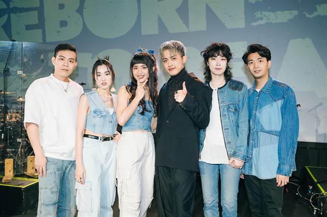 U：NUS今晚在台北 Legacy開唱。（滾石唱片提供）