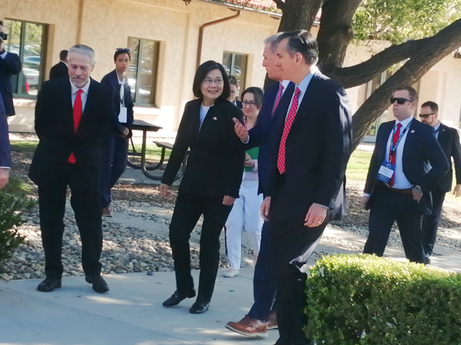 總統蔡英文與麥卡錫於當地時間5日見面了。（資料趙，崔慈悌攝）