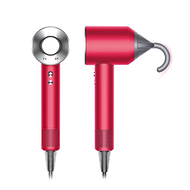 台湾大网路门市申办指定专案搭购Dyson Supersonic吹风机，专案价最低0元带回家。（台湾大提供）