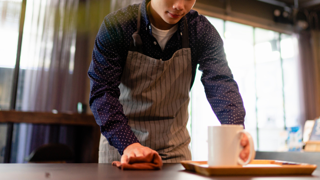 一位人资表示现在餐饮业也陷入缺工困境。（示意图，达志影像）