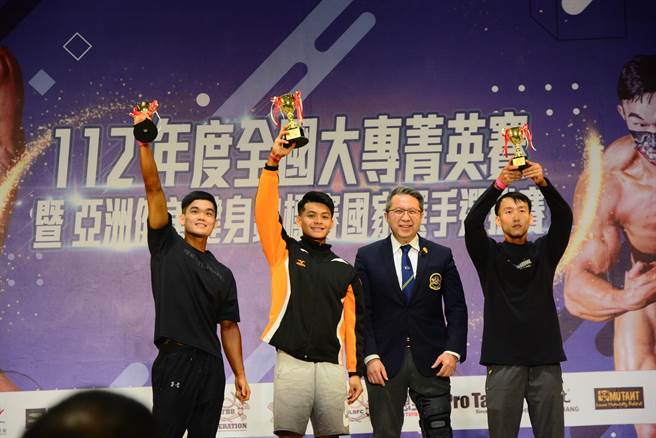 112年度全国大专菁英赛暨亚洲杯健美健身锦标赛国家选手选拔赛，最后由台北市立大学抢下团体组冠军，台南应用科技大学、台湾体育运动大学分别获得亚军及季军。（王志伟摄）