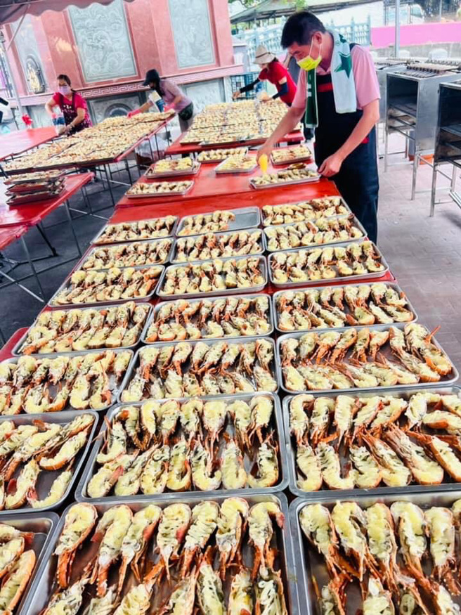 焗烤小龙虾。（林雅惠摄）