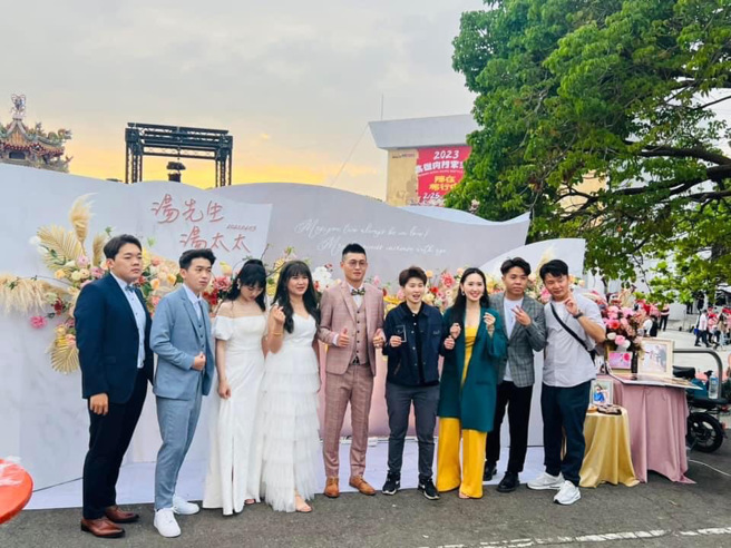 高雄知名总铺师阿隆师娶媳妇，3亿超豪华办桌曝光。（林雅惠摄）