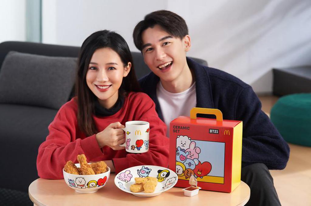 （台灣麥當勞與LINE FRIENDS全球著名IP BT21攜手推出的「BT21陶瓷餐具三件組，4月12日上午11點起正式開賣。圖／台灣麥當勞提供）