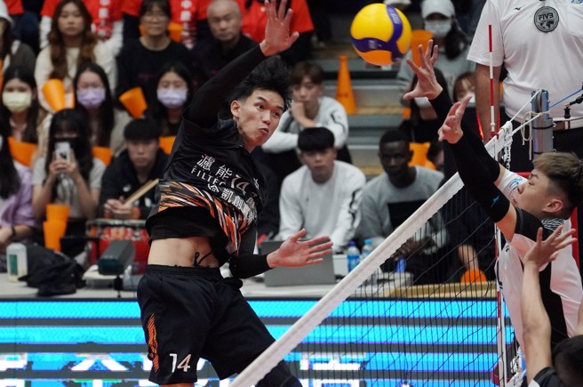 中原大学曾祥铭(左)。(大专体总提供)