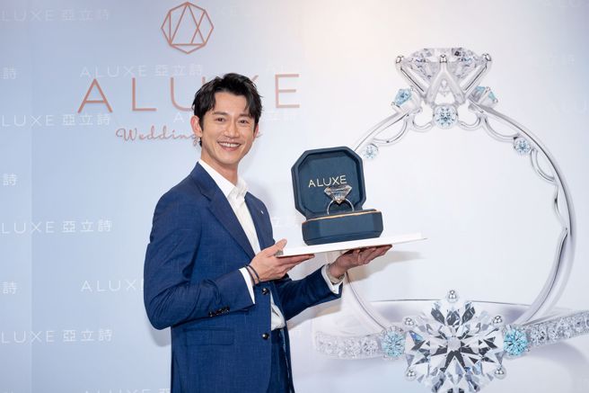 演員吳慷仁擔任ALUXE亞立詩代言人。（圖／品牌提供）  