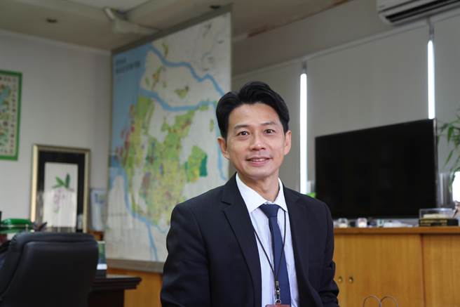 中市交通局長葉昭甫今年拿到艾森豪獎學金。（市府提供／張亦惠台中傳真）