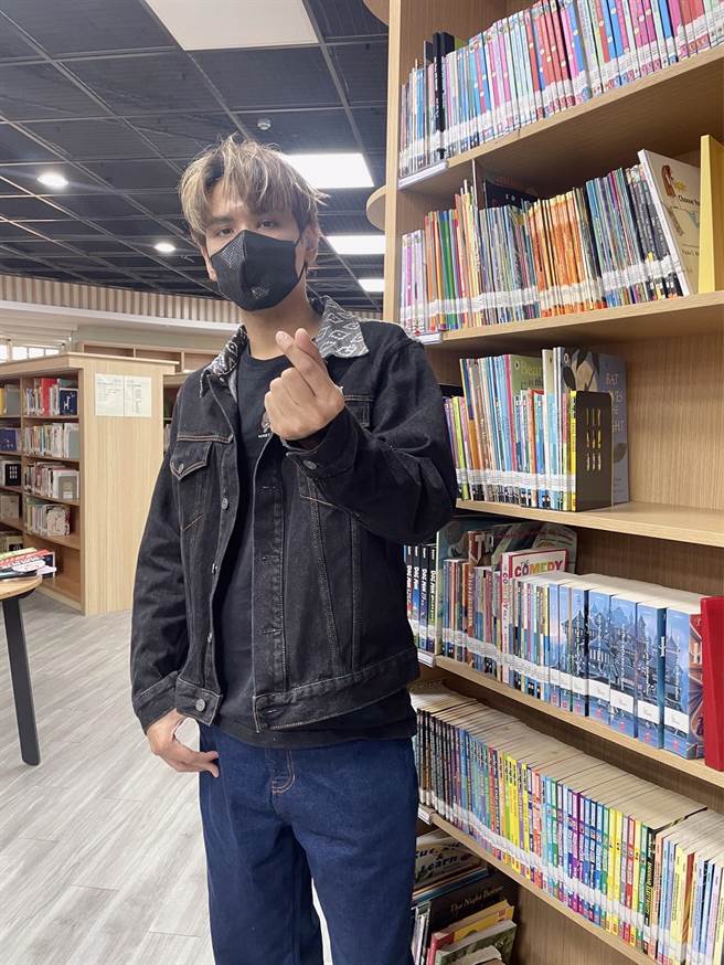 陈零九因日前发生车祸，尚未痊癒，今全程戴口罩未面脸。（红心字会提供）