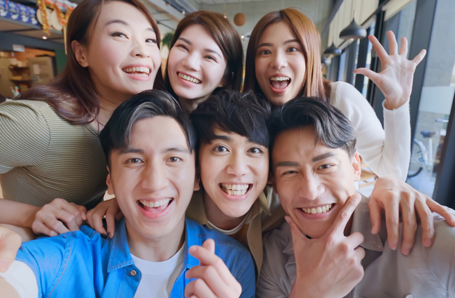 水瓶、牡羊及射手非常会自嗨，就算现场很尷尬，他们依旧保持快乐心情，甚至还会带动气氛。(示意图/达志影像)