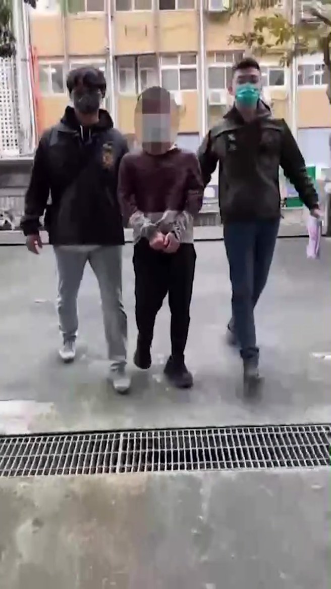 警方將葉姓藥頭移送偵辦。（簡銘柱翻攝）