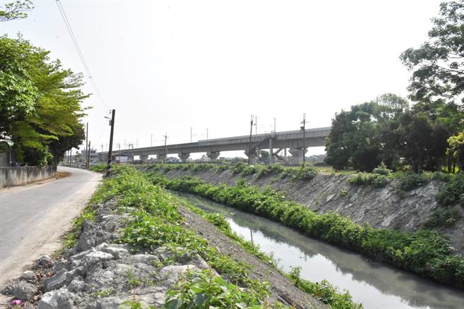 雲林縣客子厝大排2期治理工程，將改善通洪能力未達保護標準的土堤段。（雲林縣政府提供／張朝欣雲林傳真）