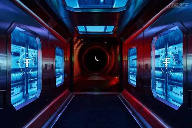 從「電梯」開始，讓人宛若置身於環球影城的遊樂設施中，讓知識變成了好玩的驚喜。（圖／Museum of the Future LLC.提供）