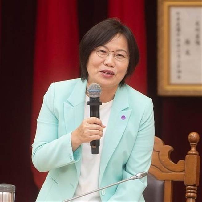 立委刘世芳稍早发布声明指出，因健康因素，放弃本党立法委员提名。对于2016年栽培世芳当选立法委员、2020年支持连任的左营、楠梓乡亲，她深深感谢，更深深抱歉。（柯宗纬翻摄）