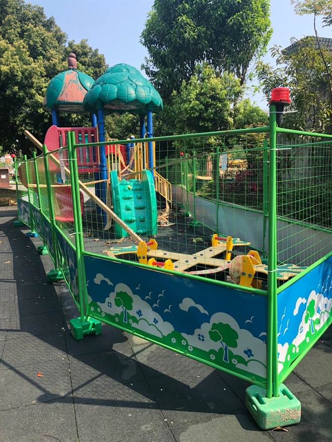 桃园杨梅多座游戏场封闭不能使用，引发民怨，痛批杨梅孩童成次等公民。（李家兴提供／蔡依珍桃园传真）