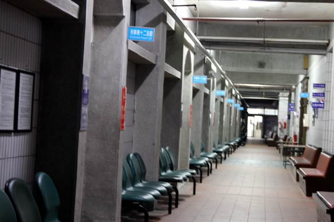 人夫驚見妻與男性器官血脈賁張照及情書，提告求償被判駁回。（資料照片）